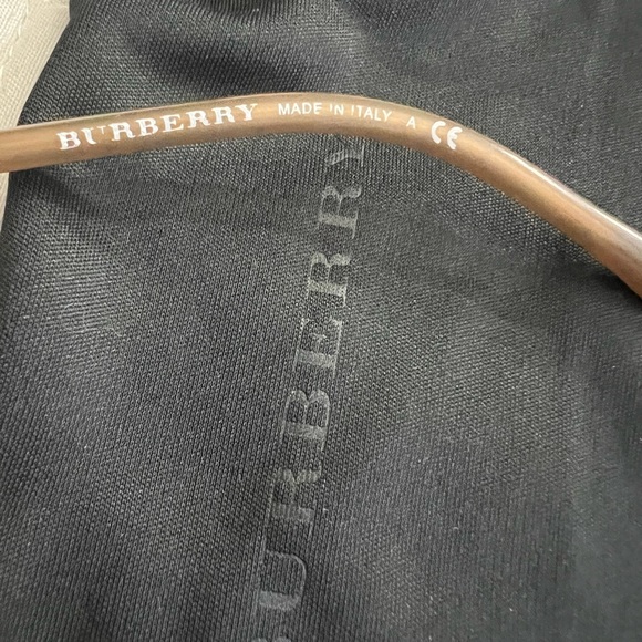 BURBERRY SUNGLASSES Women - Picture 3 of 3